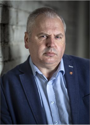 Niven RENNIE