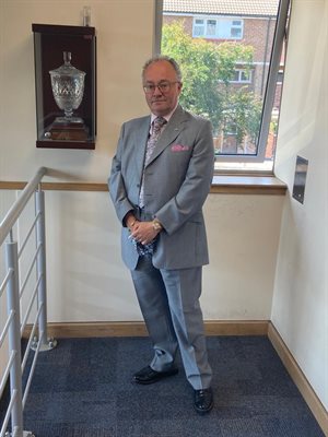 Loughborough PS with Vase