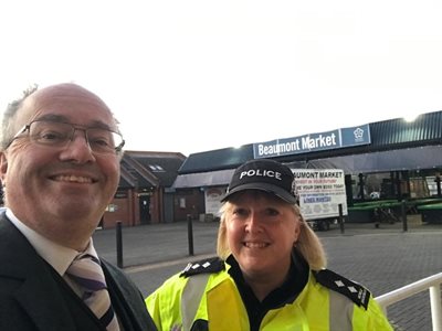 Rupert Matthews and Inspector Zakoscielny at Beaumont Market
