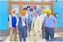 Commissioner celebrates contribution of Sikh soldiers in temple visit